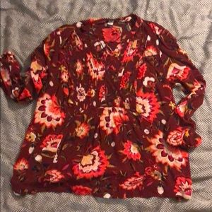 Old Navy L pintucked front top